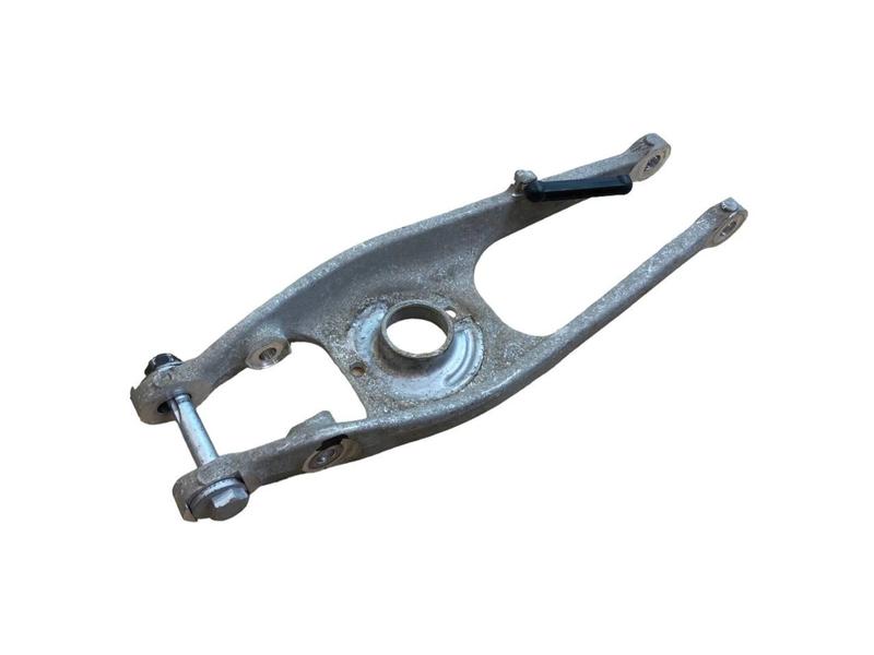 2284533 Brazo superior suspensión trasera 2 Series F87 M2 LCI, 3 Series F80 M3 LCI, 4 Series F82 M4 LCI, 4 Series F83 M4 LCI