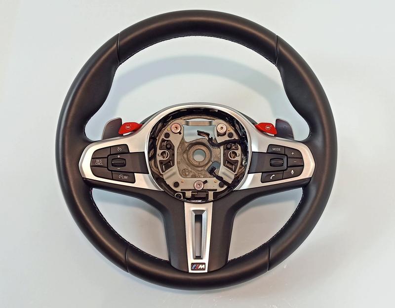 32308097997 Volante BMW 5 Series F90 M5, 5 Series F90 M5 LCI, 8 Series F91 M8 Convertible, 8 Series F92 M8 Coupé, X3 M F97, X4 M F98, X5 M F95, X6 M F96