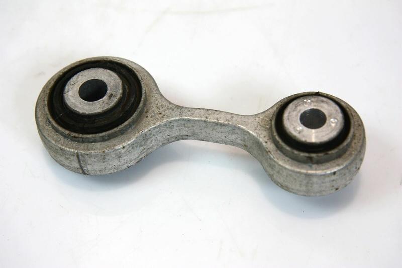 33326775683 Bieleta barra estabilizadora trasera BMW 5 Series F07 GT, 5 Series F07 GT LCI, 5 Series F10, 5 Series F10 LCI, 5 Series F11, 5 Series F11 LCI, 5 Series F18, 5 Series F18 LCI, 6 Series F06 Gran Coupé, 6 Series F06 Gran Coupé LCI, 6 Series F12, 6 Series F12 LCI, 6 Series F13, 6 Series F13 LCI, 7 Series F01, 7 Series F01 LCI, 7 Series F02, 7 Series F02 LCI, 7 Series F04 Hybrid