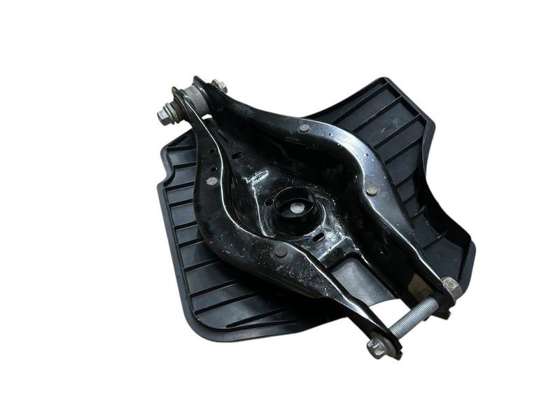 33326886448 Brazo suspensión trasero BMW 2 Series G42, 3 Series G20 Saloon, 3 Series G20 Saloon LCI, 3 Series G21 Touring LCI, 4 Series G22 Coupé LCI, 4 Series G23 Convertible LCI, 4 Series G26 Gran Coupé LCI, Z4 G29