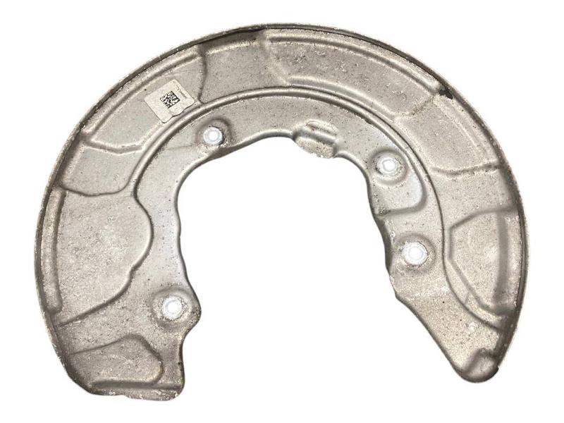 34206861801 Placa protección disco trasero BMW 5 Series G30, 5 Series G30 LCI, 5 Series G31 Touring, 5 Series G31 Touring LCI, 5 Series G38, 5 Series G38 LCI, 6 Series G32 GT, 6 Series G32 GT LCI, 7 Series G11, 7 Series G11 LCI, 7 Series G12, 7 Series G12 LCI, 8 Series G14 Convertible, 8 Series G15 Coupé, 8 Series G16 Gran Coupé, X5 G05, X6 G06, X7 G07