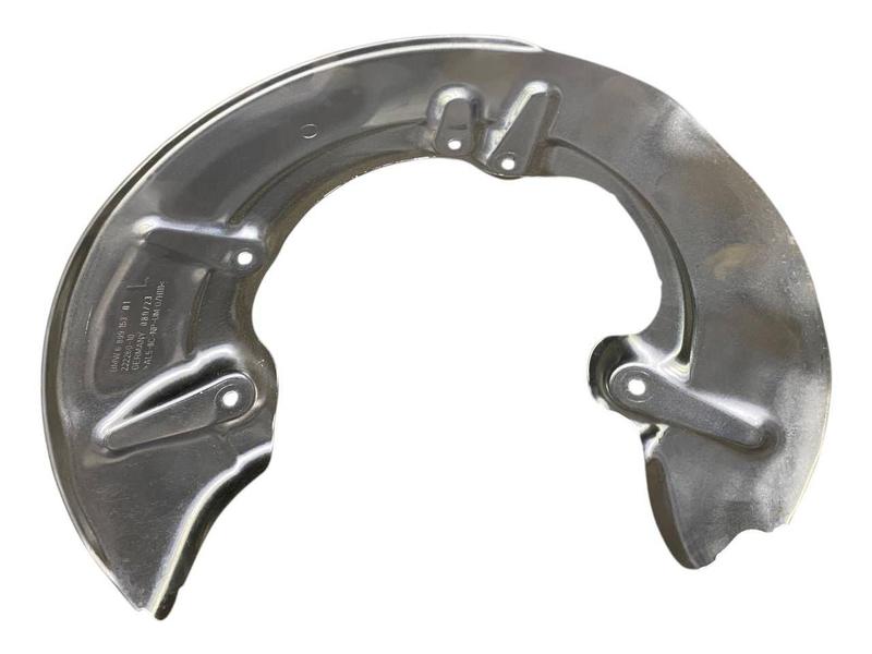 34206899153 Placa protección disco trasero BMW 5 Series G30, 5 Series G30 LCI, 5 Series G31 Touring LCI, 5 Series G60 Saloon, 5 Series G61 Touring, 5 Series G68 Saloon, 6 Series G32 GT LCI, 7 Series G11, 7 Series G11 LCI, 7 Series G12, 7 Series G12 LCI, 7 Series G70, 8 Series G14 Convertible, 8 Series G15 Coupé, 8 Series G16 Gran Coupé, iX I20, X3 G45, X3L G48, X5 G05 LCI, X5L G18 LCI, X6 G06 LCI, X7 G07 LCI