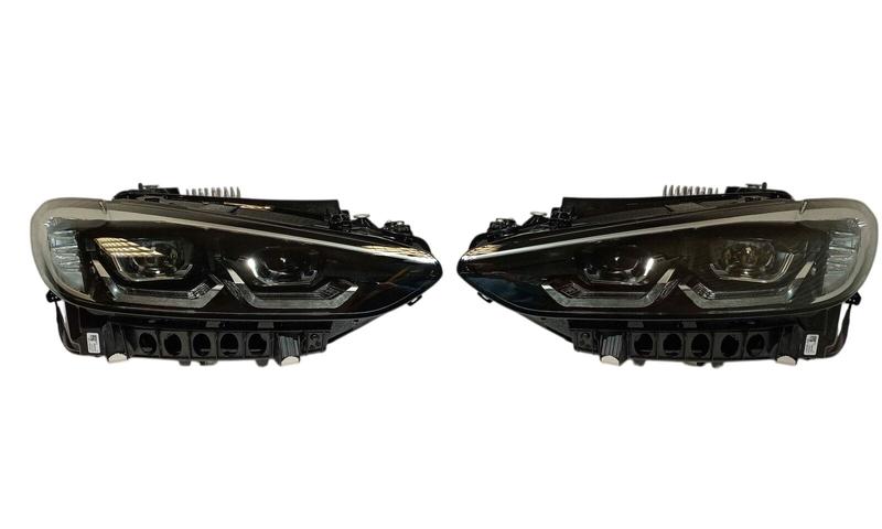 4A07DE3 Faro 4 Series G22 Coupé