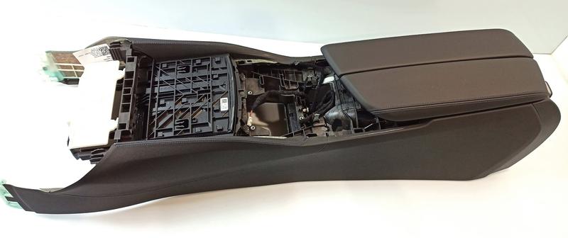 51168090710 Consola central BMW 5 Series G30, 5 Series G30 LCI, 5 Series G31 Touring, 5 Series G31 Touring LCI, 6 Series G32 GT LCI