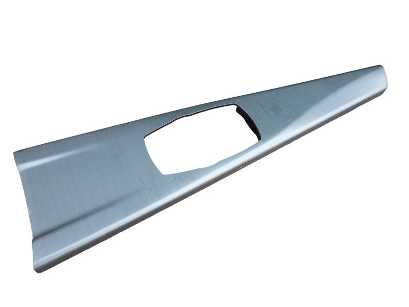 51169232083 Embellecedor consola central BMW 3 Series F30, 3 Series F30 LCI, 3 Series F31, 3 Series F31 LCI, 3 Series F34 GT LCI, 3 Series F35, 3 Series F35 LCI, 4 Series F32, 4 Series F32 LCI, 4 Series F36 Gran Coupé LCI