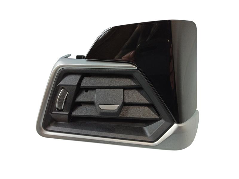 51456807297 Embellecedor guantera BMW 3 Series G20 Saloon, 3 Series G20 Saloon LCI, 3 Series G21 Touring, 3 Series G21 Touring LCI, 3 Series G28 Saloon, 3 Series G28 Saloon LCI, 4 Series G22 Coupé, 4 Series G22 Coupé LCI, 4 Series G23 Convertible, 4 Series G23 Convertible LCI, 4 Series G26 Gran Coupé, 4 Series G26 Gran Coupé LCI