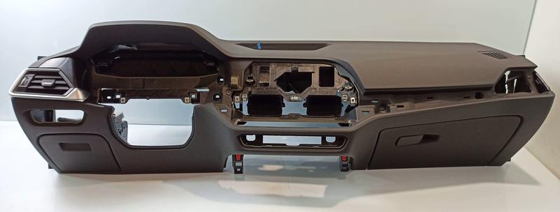 51459476396 Salpicadero BMW 2 Series G42, 3 Series G20 Saloon, 3 Series G20 Saloon LCI, 3 Series G21 Touring, 3 Series G21 Touring LCI, 3 Series G28 Saloon, 3 Series G28 Saloon LCI, 3 Series G80 M3, 3 Series G80 M3 LCI, 4 Series G22 Coupé, 4 Series G22 Coupé LCI, 4 Series G23 Convertible, 4 Series G23 Convertible LCI, 4 Series G26 Gran Coupé, 4 Series G26 Gran Coupé LCI, 4 Series G82 M4 Coupé, 4 Series G82 M4 Coupé LCI, 4 Series G83 M4 Convertible, 4 Series G83 M4 Convertible LCI