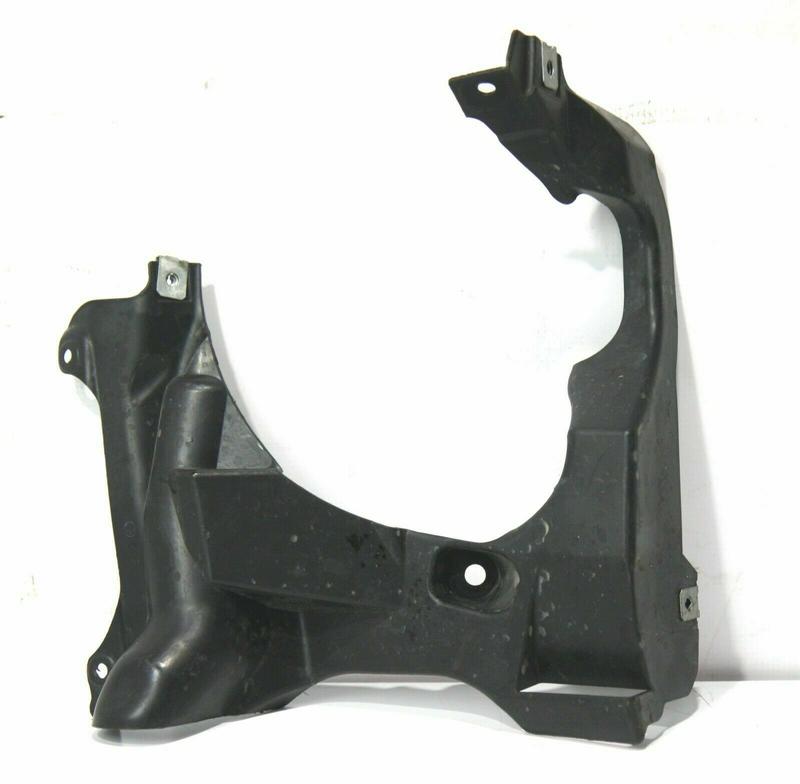 51757228686 Otras piezas exteriores BMW 5 Series F07 GT LCI, 5 Series F10, 5 Series F10 LCI, 5 Series F11, 5 Series F11 LCI, 6 Series F06 Gran Coupé LCI, 6 Series F12, 6 Series F12 LCI, 6 Series F13, 6 Series F13 LCI, 7 Series F01, 7 Series F01 LCI, 7 Series F02, 7 Series F02 LCI, 7 Series F04 Hybrid