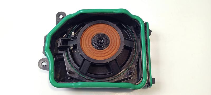 65136800953 Subwoofer BMW 5 Series F90 M5, 5 Series F90 M5 LCI, 5 Series G30, 5 Series G30 LCI, 5 Series G31 Touring, 5 Series G31 Touring LCI, 5 Series G38, 5 Series G38 LCI, 6 Series G32 GT, 6 Series G32 GT LCI, 7 Series G11, 7 Series G11 LCI, 7 Series G12, 7 Series G12 LCI