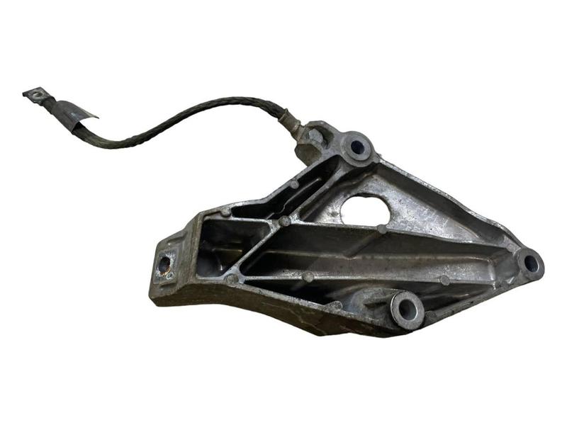 6775041 Soporte motor BMW 1 Series E81, 1 Series E82, 1 Series E87, 1 Series E87 LCI, 1 Series E88, 3 Series E90, 3 Series E90 LCI, 3 Series E91, 3 Series E91 LCI, 3 Series E92, 3 Series E92 LCI, 3 Series E93, 3 Series E93 LCI, X1 E84