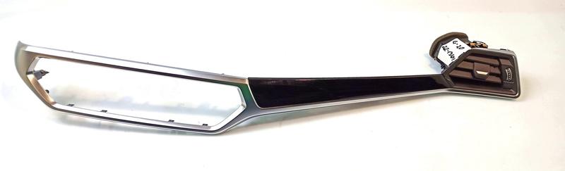 6811449 Embellecedor guantera BMW 3 Series G20 Saloon, 3 Series G20 Saloon LCI, 3 Series G21 Touring, 3 Series G21 Touring LCI, 3 Series G28 Saloon, 3 Series G28 Saloon LCI