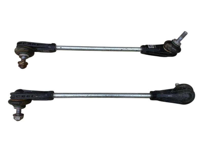 6893360 Bieleta barra estabilizadora delantera BMW 2 Series G42, 3 Series G20 Saloon, 3 Series G20 Saloon LCI, 3 Series G21 Touring LCI, 3 Series G28 Saloon, 3 Series G28 Saloon LCI, 4 Series G22 Coupé LCI, 4 Series G23 Convertible LCI, 4 Series G26 Gran Coupé LCI, i4 G26 Gran Coupé LCI