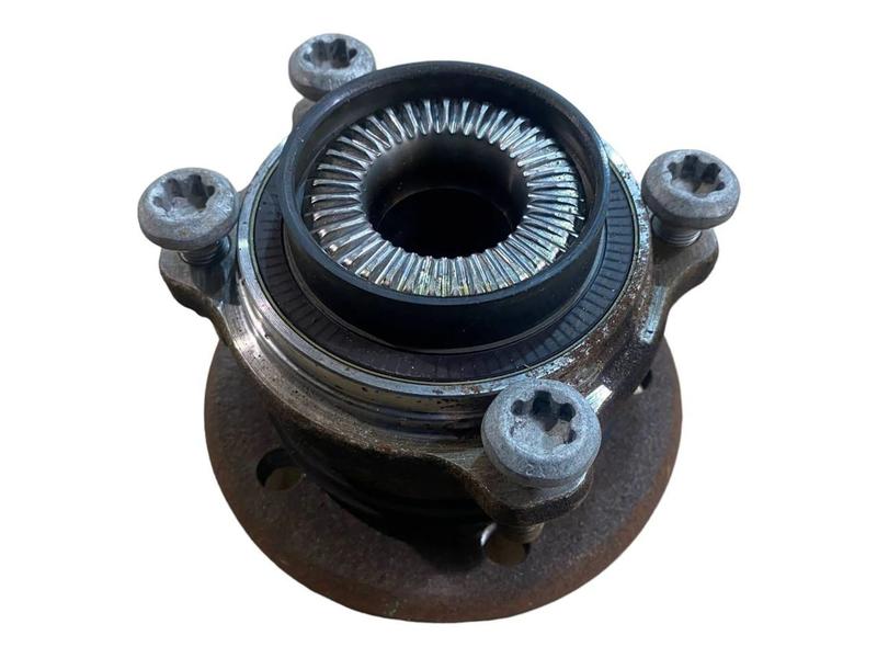 6895673 Rodamiento rueda trasera X7 G07