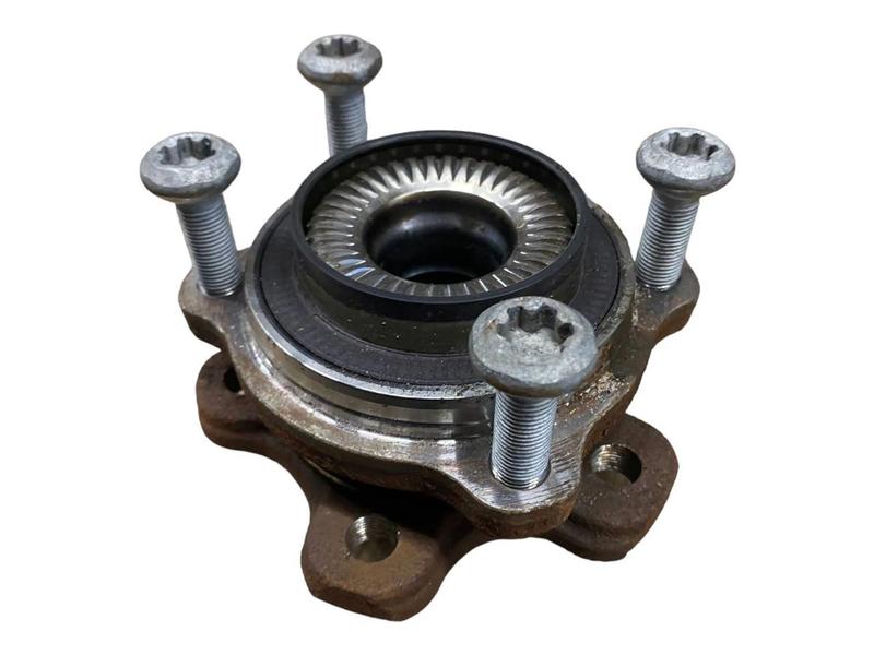 6899175 Rodamiento rueda trasera 1 Series F70, 2 Series G42, 2 Series U06 Active Tourer, 3 Series G20 Saloon LCI, 3 Series G21 Touring LCI, 3 Series G28 Saloon LCI, 4 Series G22 Coupé LCI, 4 Series G23 Convertible LCI, 4 Series G26 Gran Coupé LCI, 5 Series G30, 5 Series G30 LCI, 5 Series G31 Touring LCI, 5 Series G38, 5 Series G38 LCI, 5 Series G60 Saloon, 5 Series G61 Touring, 5 Series G68 Saloon, 6 Series G32 GT LCI, 7 Series G11, 7 Series G11 LCI, 7 Series G12, 7 Series G12 LCI, 7 Series G70, 8 Series G14 Convertible, 8 Series G15 Coupé, 8 Series G16 Gran Coupé, i4 G26 Gran Coupé LCI, X1 U11, X1L U12, X2 U10, X3 G01 LCI, X3 G45, X4 G02 LCI, Z4 G29