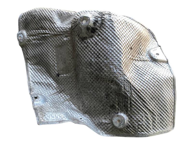 7193499 Escudo térmico escape 5 Series F07 GT LCI, 5 Series F10, 5 Series F10 LCI, 5 Series F11, 5 Series F11 LCI