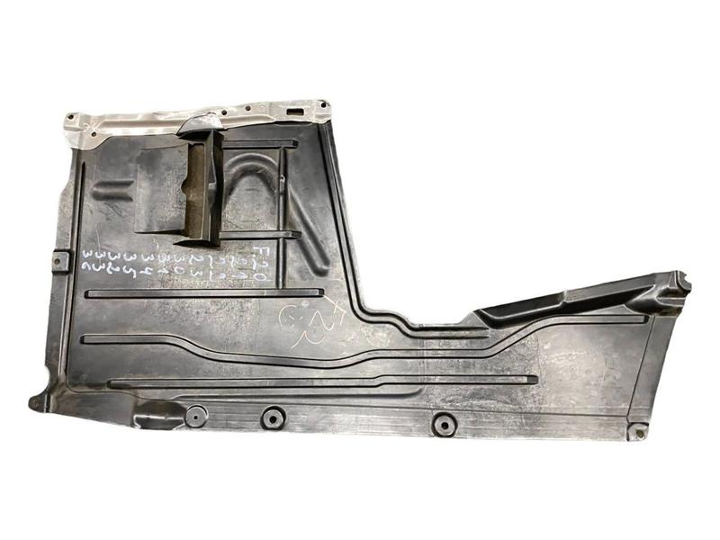 7241829 Protector central inferior 1 Series F20, 1 Series F20 LCI, 1 Series F21, 1 Series F21 LCI, 2 Series F22, 2 Series F22 LCI, 2 Series F23, 2 Series F23 LCI, 3 Series F30, 3 Series F30 LCI, 3 Series F31, 3 Series F31 LCI, 3 Series F34 GT LCI, 3 Series F35, 3 Series F35 LCI, 4 Series F32, 4 Series F32 LCI, 4 Series F33, 4 Series F33 LCI, 4 Series F36 Gran Coupé LCI