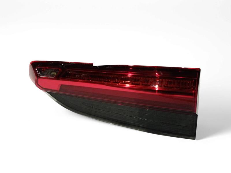 7433797 Pilotos traseros portón BMW X4 G02, X4 M F98