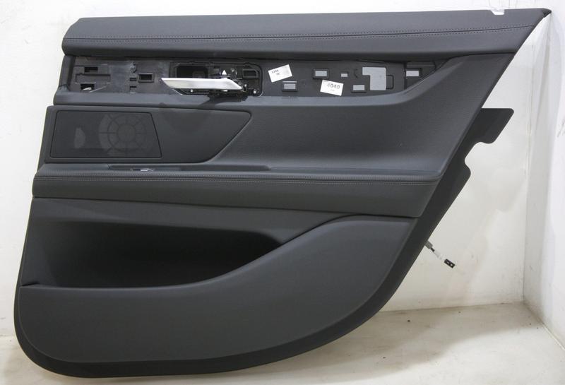 7447516 Tapizado puerta trasera BMW 7 Series G11, 7 Series G11 LCI