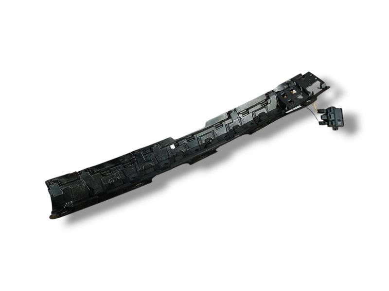 8070391 Soporte parachoques trasero BMW X7 G07 LCI