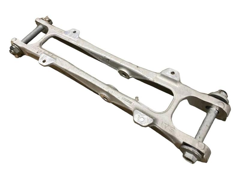 8091698 Brazo suspensión trasero 5 Series F90 M5, 5 Series F90 M5 LCI, 5 Series G30, 5 Series G30 LCI, 8 Series F91 M8 Convertible, 8 Series F92 M8 Coupé, 8 Series F93 M8 Gran Coupé