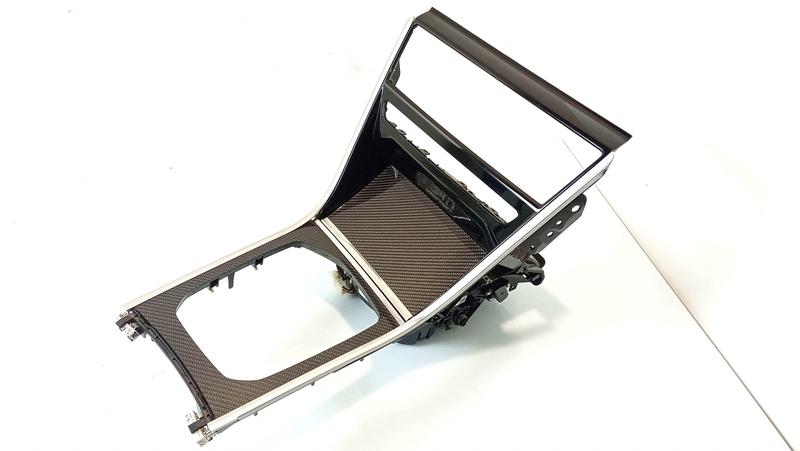 8096321 Embellecedor consola central BMW 8 Series F91 M8 Convertible, 8 Series F92 M8 Coupé, 8 Series G14 Convertible, 8 Series G15 Coupé, 8 Series G16 Gran Coupé