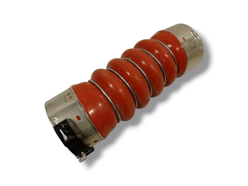 8571027 Manguera intercooler BMW 5 Series G30, 5 Series G30 LCI, 5 Series G31 Touring, 5 Series G31 Touring LCI, 6 Series G32 GT, 6 Series G32 GT LCI, 7 Series G11, 7 Series G11 LCI, 7 Series G12, 7 Series G12 LCI, 8 Series G14 Convertible, 8 Series G15 Coupé, 8 Series G16 Gran Coupé