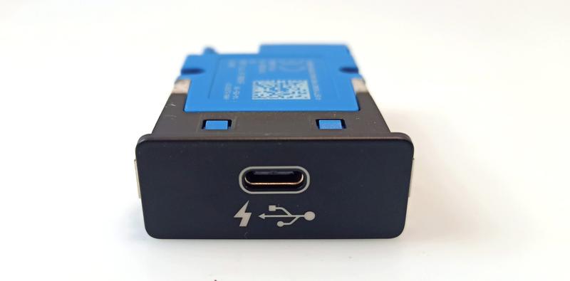 8711939 Conector USB 1 Series F40, 2 Series F45 Active Tourer LCI, 3 Series G20 Saloon, 3 Series G20 Saloon LCI, 3 Series G21 Touring, 3 Series G21 Touring LCI, 3 Series G28 Saloon, 3 Series G28 Saloon LCI, 5 Series G30, 5 Series G30 LCI, 5 Series G31 Touring, 5 Series G31 Touring LCI, 6 Series G32 GT, 6 Series G32 GT LCI, 7 Series G11, 7 Series G11 LCI, 7 Series G12, 7 Series G12 LCI, 8 Series F91 M8 Convertible, 8 Series F92 M8 Coupé, 8 Series G14 Convertible, 8 Series G15 Coupé, 8 Series G16 Gran Coupé, i3 I01 LCI, MINI Clubman F54 LCI, MINI Countryman F60, X1 F48 LCI, X2 F39, X3 G01, X3 G08, X3 M F97, X4 G02, X4 M F98, X5 G05, X6 G06, X7 G07, Z4 G29
