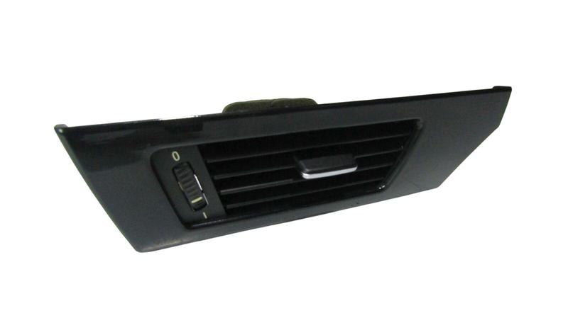 9130466 Rejilla lateral salpicadero BMW 3 Series E90, 3 Series E90 LCI, 3 Series E91, 3 Series E91 LCI, 3 Series E92, 3 Series E92 LCI, 3 Series E93, 3 Series E93 LCI