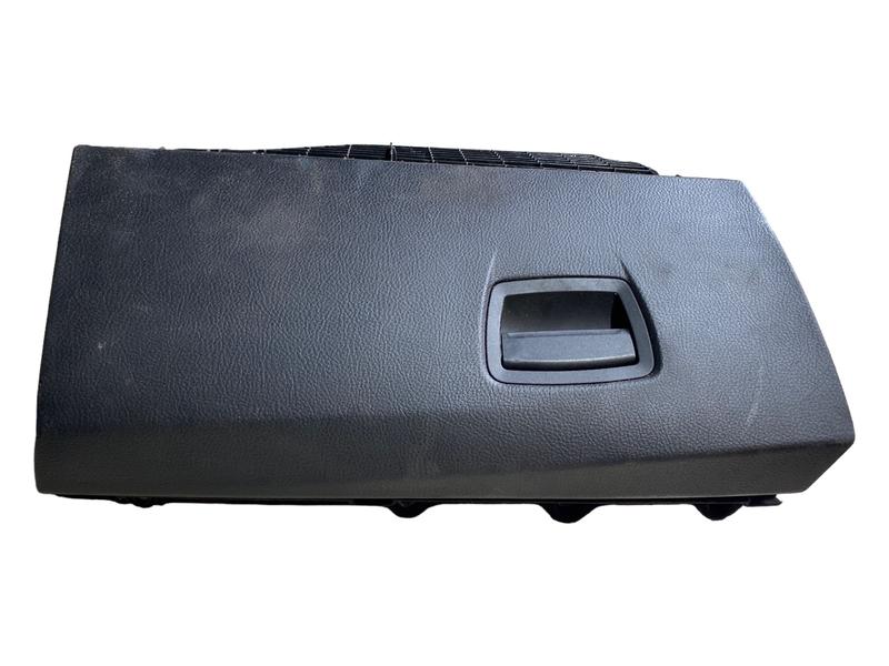 9166683 Guantera 5 Series F10, 5 Series F10 LCI, 5 Series F11