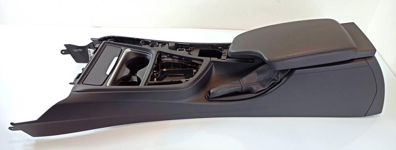 9235473 Consola central BMW 3 Series F30, 3 Series F30 LCI, 3 Series F31, 3 Series F31 LCI, 3 Series F34 GT LCI, 3 Series F35, 3 Series F35 LCI, 3 Series F80 M3, 3 Series F80 M3 LCI, 4 Series F32, 4 Series F32 LCI, 4 Series F33, 4 Series F33 LCI, 4 Series F36 Gran Coupé, 4 Series F36 Gran Coupé LCI, 4 Series F82 M4, 4 Series F82 M4 LCI, 4 Series F83 M4, 4 Series F83 M4 LCI