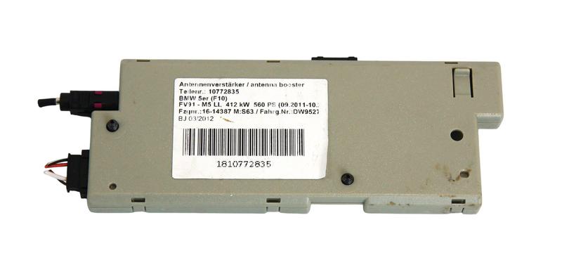 9276096 Amplificador antena BMW 5 Series F10, 5 Series F10 LCI, 6 Series F06 Gran Coupé, 6 Series F06 Gran Coupé LCI, 6 Series F13, 6 Series F13 LCI, 7 Series F01, 7 Series F01 LCI, 7 Series F02, 7 Series F02 LCI