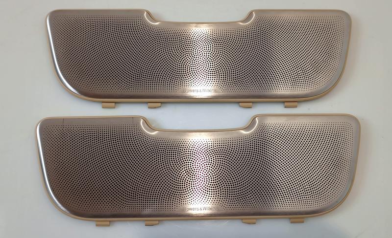 9365199 Rejilla altavoz bandeja trasera BMW 7 Series G11, 7 Series G11 LCI, 7 Series G12, 7 Series G12 LCI