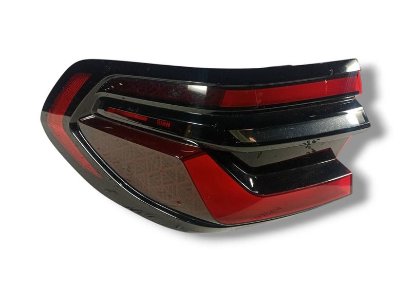 9881353 Pilotos traseros BMW X7 G07 LCI