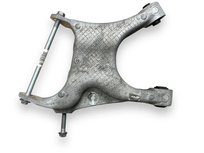 U005048 Brazo superior suspensión trasera BMW X5 F15